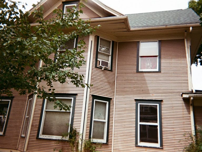 an image of how our experts install a new shingle roof